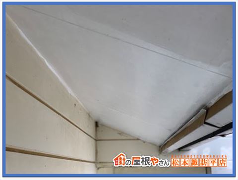 塩尻市軒天塗装　塗料